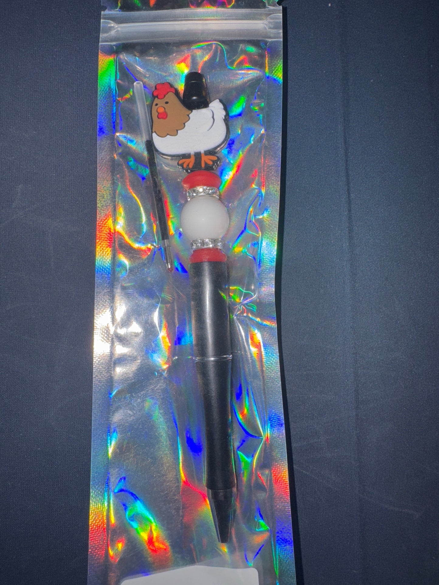 BEADED PEN: Chicken Pen