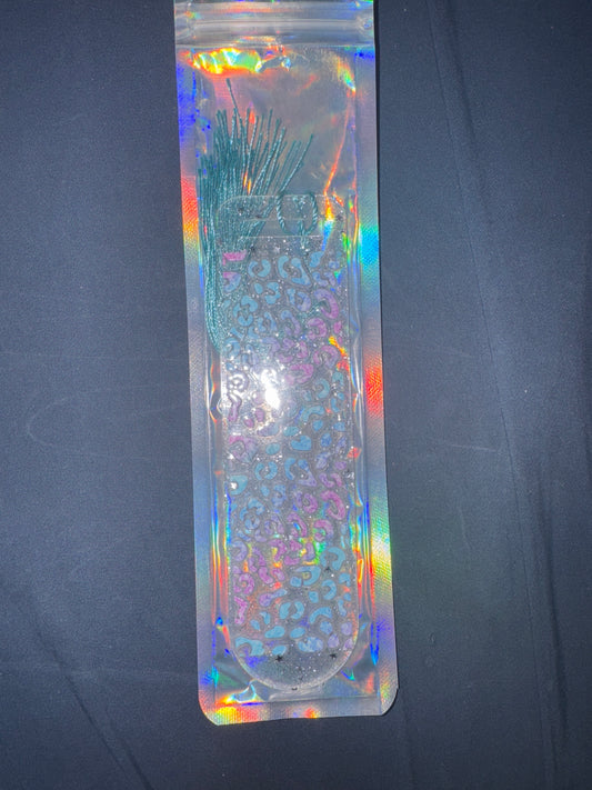 BOOKMARK: Pink and Blue Leopard