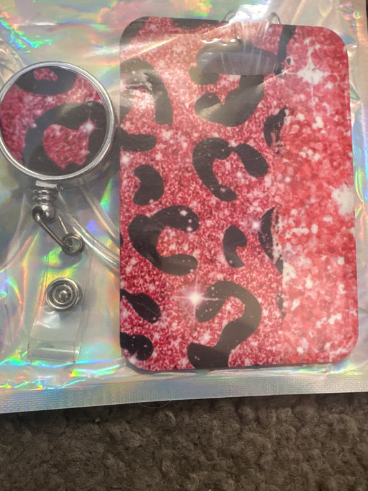 LUGGAGE TAG & BADGE REEL: Pink Leopard