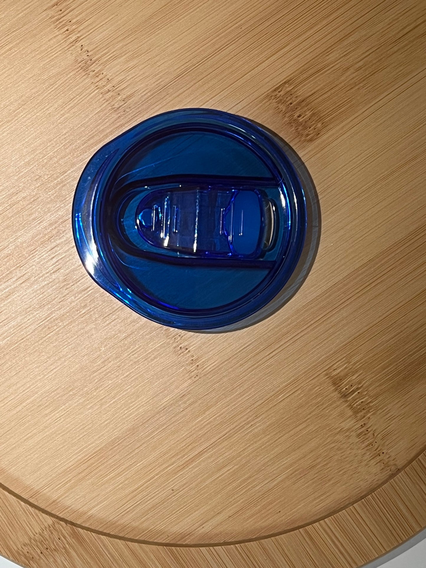 ACCESSORIES: 20oz Tumblers Colored Lid- Dark Blue